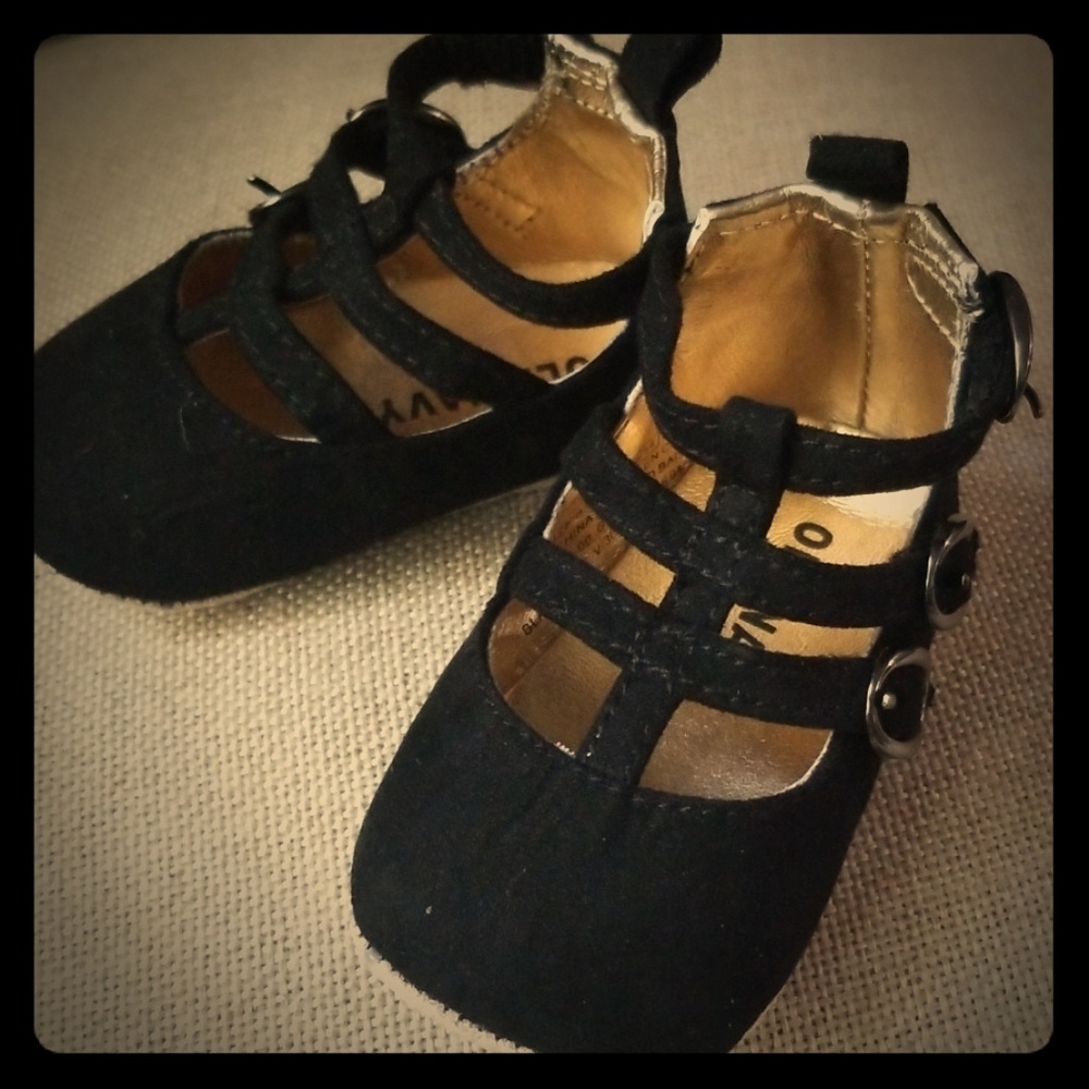 Old Navy Caged Ball Sandals